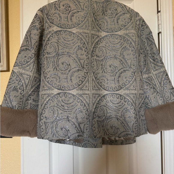 Chicos Size 2 Jacquard Jacket  faux fur cuffs silver grey sparkle cuffs are tan - Picture 2 of 5